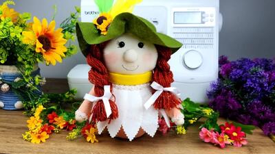 آموزش ساخت عروسک خلاقانه با شیشه های بازیافتی