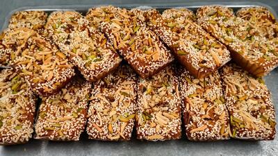 خداحافظی با لقمه های ناسالم ! سالم ترین و کامل ترین تغذیه مدرسه، راز کیک کماج تک نفره