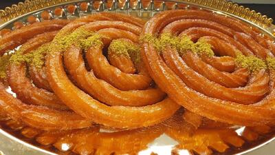 تهیه بامیه ی حلقه ای با شیر، ترد و خوشمزه تر از بازار