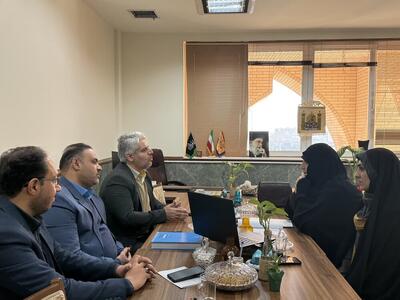 گسترش همکاری‌ها میان جهاد دانشگاهی قم و دفتر امور بانوان استانداری