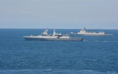 برگزاری رژه دریایی با حضور شناورهای رزمی