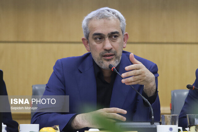 عرضه سنگین ارز در راه است/ مدیران متخلف یک‌روزه عزل می‌شوند